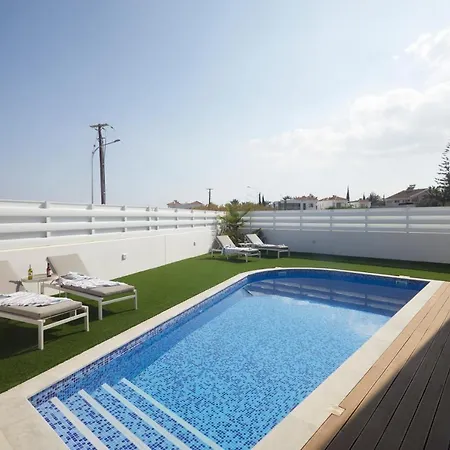 Almaria Villa