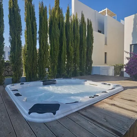 Вилла Almaria *