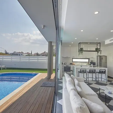 Almaria Villa