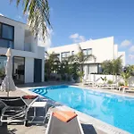 Almaria Villa *